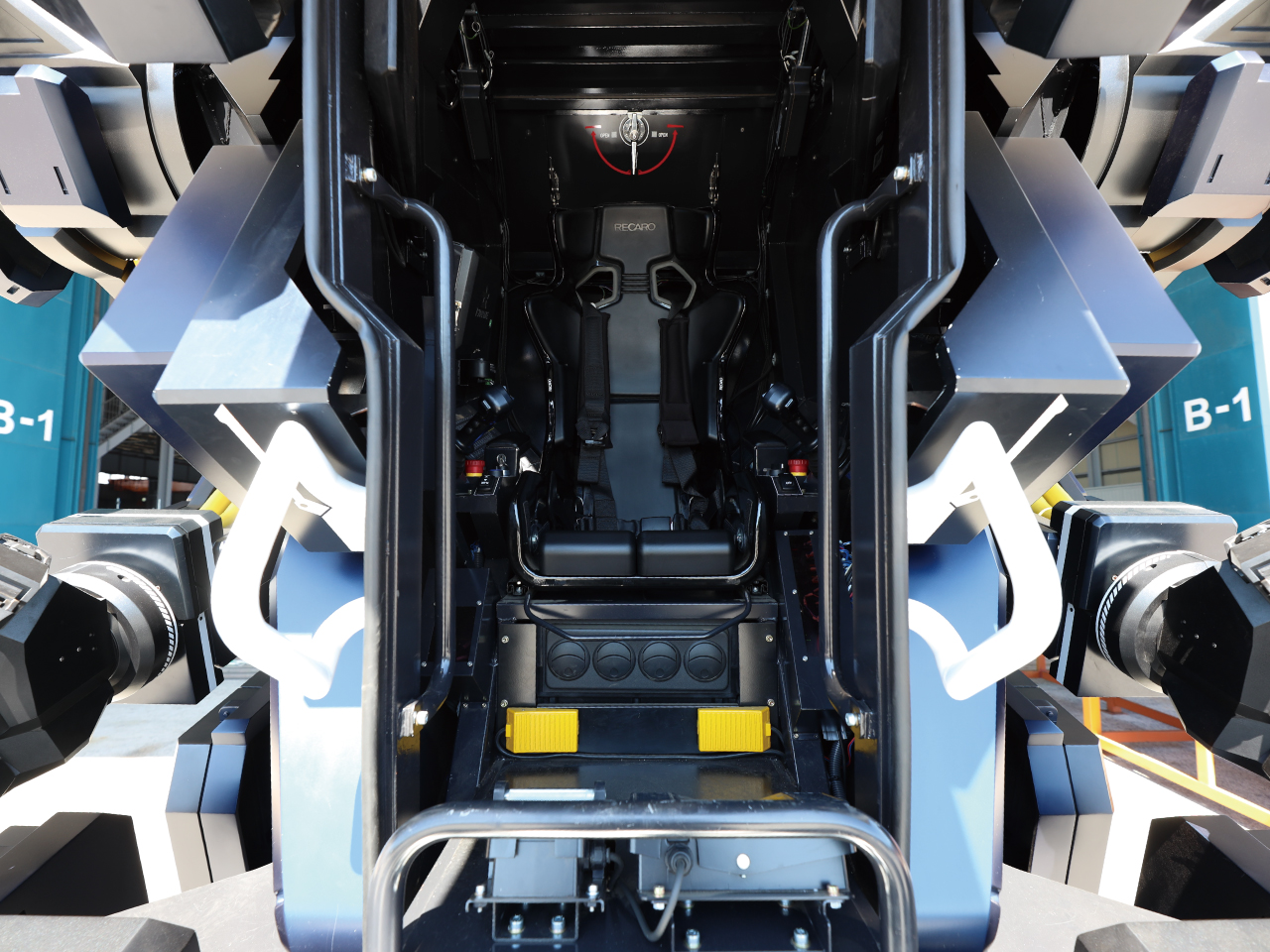 image of interior 01